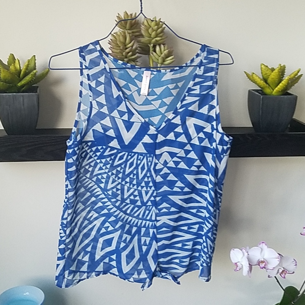 Front tied top